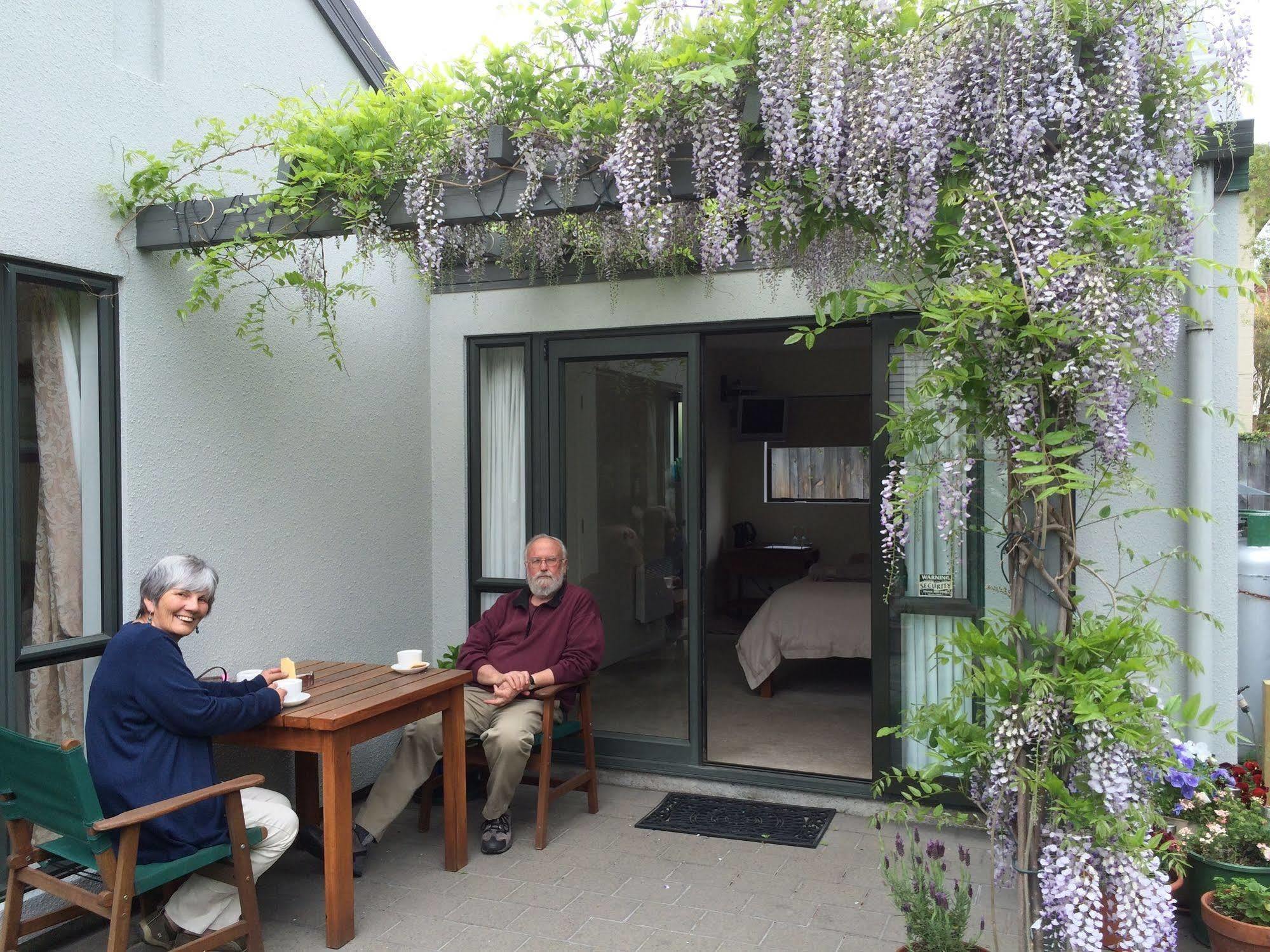 Garden Bed And Breakfast Christchurch Exterior photo